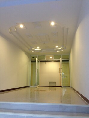 Interior detail - BBPlace Suvarnabhumi Airport (Bangkok)