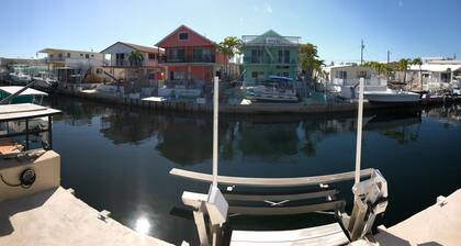 STRANDHAUS IN TAVERNIER
