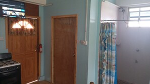 Economy Room, 1 Double Bed, Sea View (#2) | Bathroom