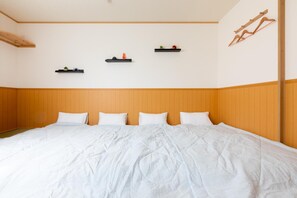 1 bedroom, blackout drapes, free WiFi, bed sheets