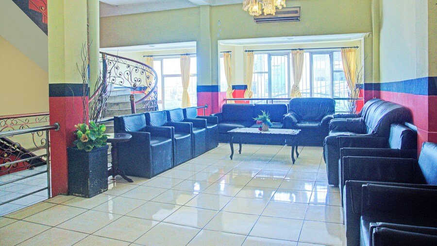 Hotel O Bandar Lampung Near Teropong Kota Bukit Cindy Formerly Divka Residence