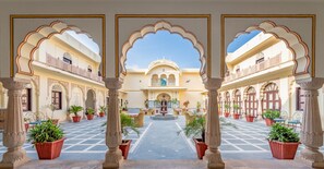 Entrée de l’hébergement