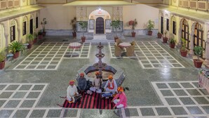 Exterior - Dhula Garh  A Heritage Hotel (Jamwa Ramgarh)