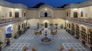 Exterior - Dhula Garh  A Heritage Hotel (Jamwa Ramgarh)