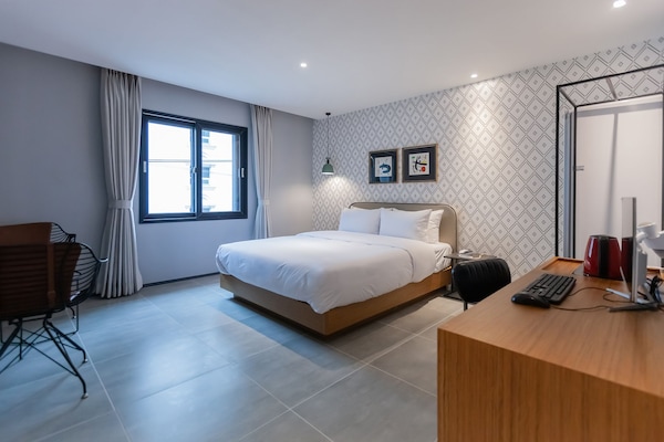 Deluxe Double Room | Free WiFi