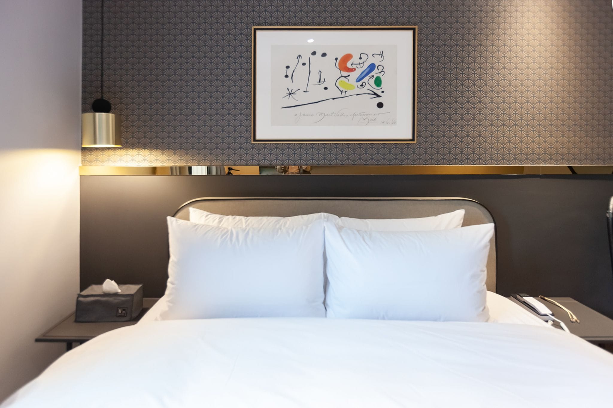 deluxe double room | free wifi