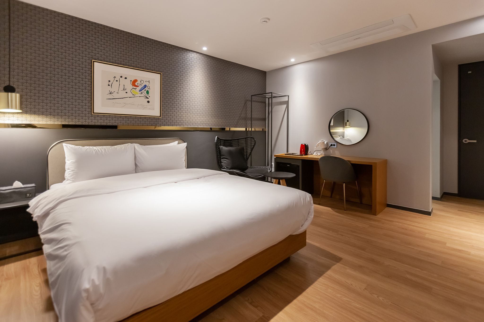 deluxe double room | free wifi