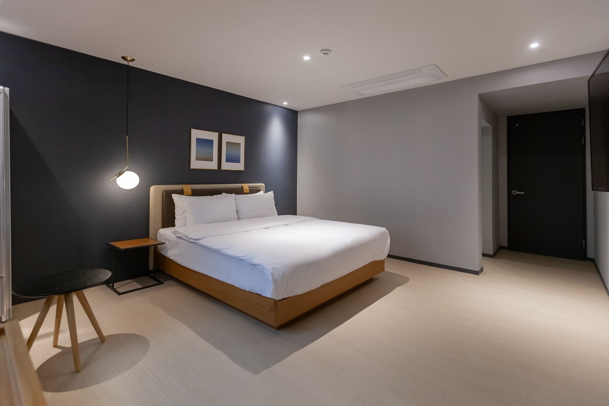 deluxe double room | free wifi