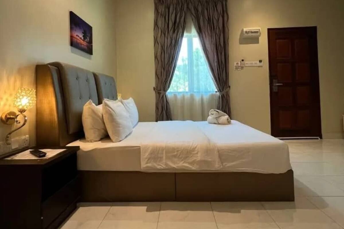 Superior Double Room | Desk, soundproofing, free WiFi, bed sheets