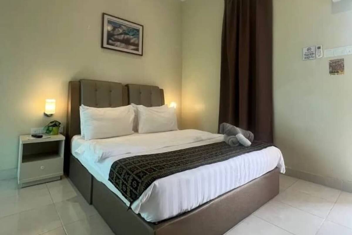 Deluxe Double Room | Desk, soundproofing, free WiFi, bed sheets