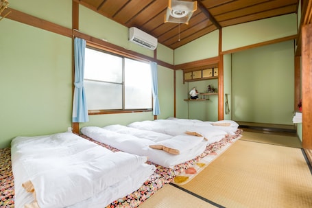 Japanese Style Room, 6 People, Private Bathroom | 1 bedroom, blackout drapes, free WiFi, bed sheets