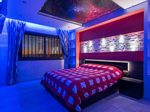 1 habitación, tabla de planchar con plancha, internet y ropa de cama 