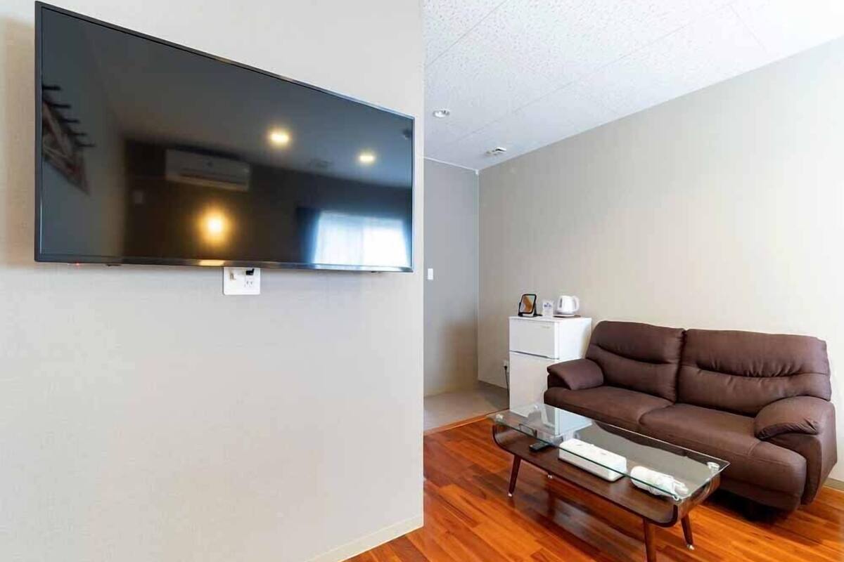 basic twin room (in building b and c) | 2 bedrooms, laptop workspace, free wifi