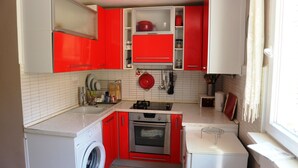 Apartment | Private kitchen - City Center Apartment (Piran)