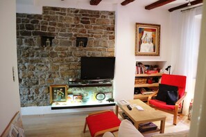 Lägenhet | Vardagsrum | Platt-tv