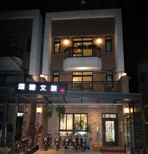 Front of property - evening/night - Song Qian Brigade (Lukang)