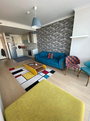 Desk, soundproofing, iron/ironing board, free WiFi