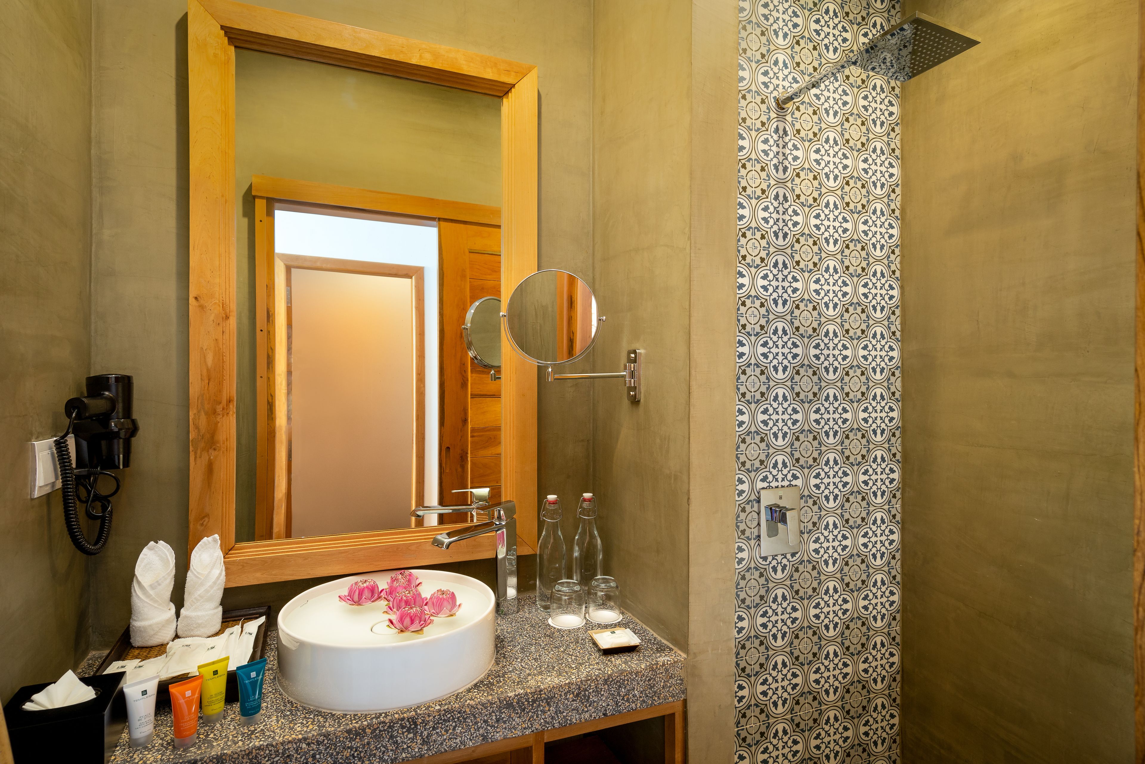 free toiletries, hair dryer, slippers, bidet