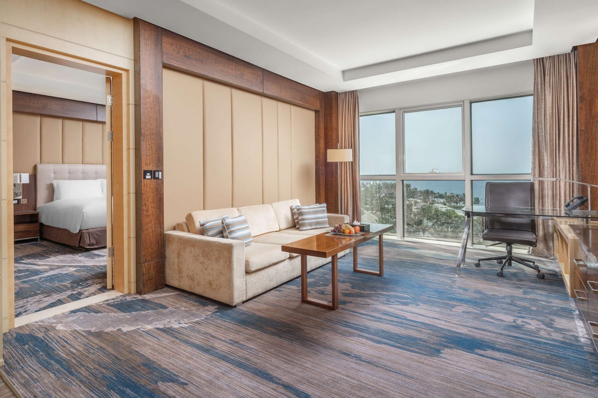 1 bedroom, in-room safe, desk, blackout curtains