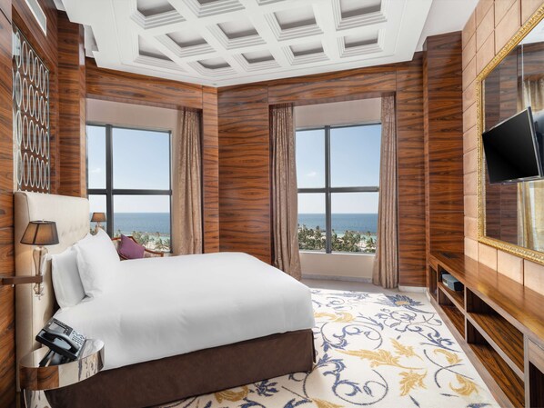 In-room safe, desk, blackout curtains, soundproofing - The Venue Jeddah Corniche (Jeddah)