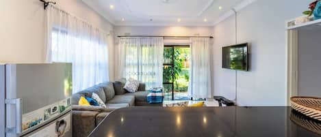 3 chambres, literie de qualité supérieure, ameublement personnalisé