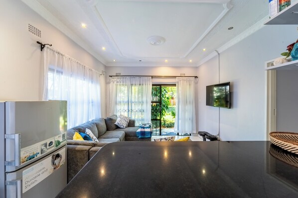 3 quartos, roupas de cama premium, individualmente mobiliados