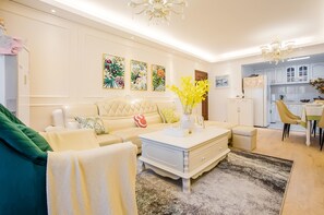Apartment, 3 Schlafzimmer | Schreibtisch, Verdunkelungsvorhänge, kostenloses WLAN