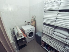 Shower, towels