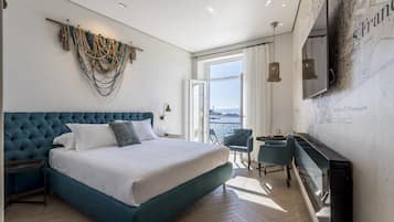 Quarto luxo, sacada, vista para o mar | Cofres nos quartos, escrivaninha, quartos à prova de som