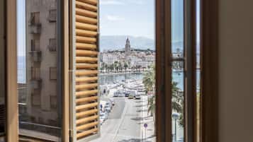 Deluxe Studio Suite with Sea View (Annex building: Drazanac 1a) | Vista da sacada