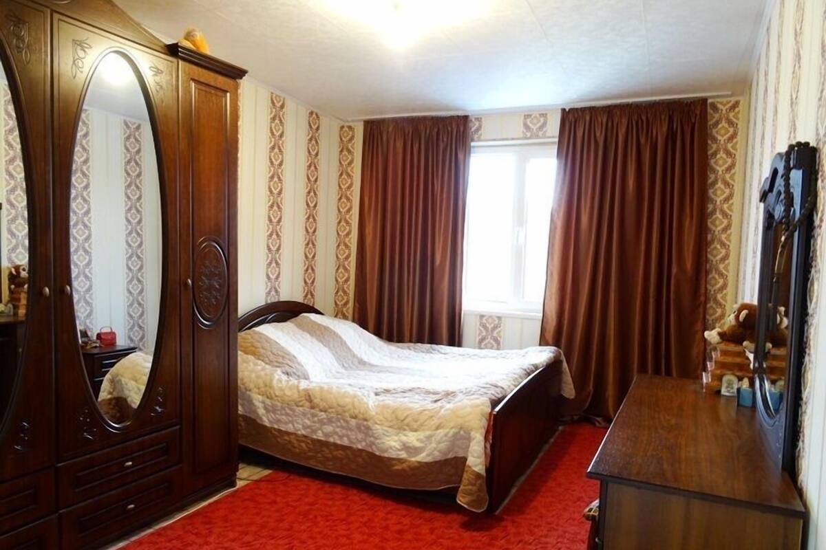 Habitación doble estándar, vista a la montaña | Cortinas blackout, insonorización, camas extra y wifi gratis