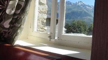 Standard Quadruple Room, Multiple Beds, Shared Bathroom | Soundproofing, iron/ironing board, cots/infant beds, free WiFi