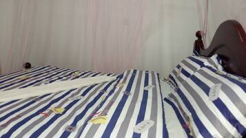 Desk, WiFi (free), bed sheets