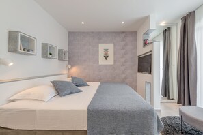 Villa de diseñador, chimenea, vista al mar | 4 habitaciones, ropa de cama hipoalergénica y escritorio 