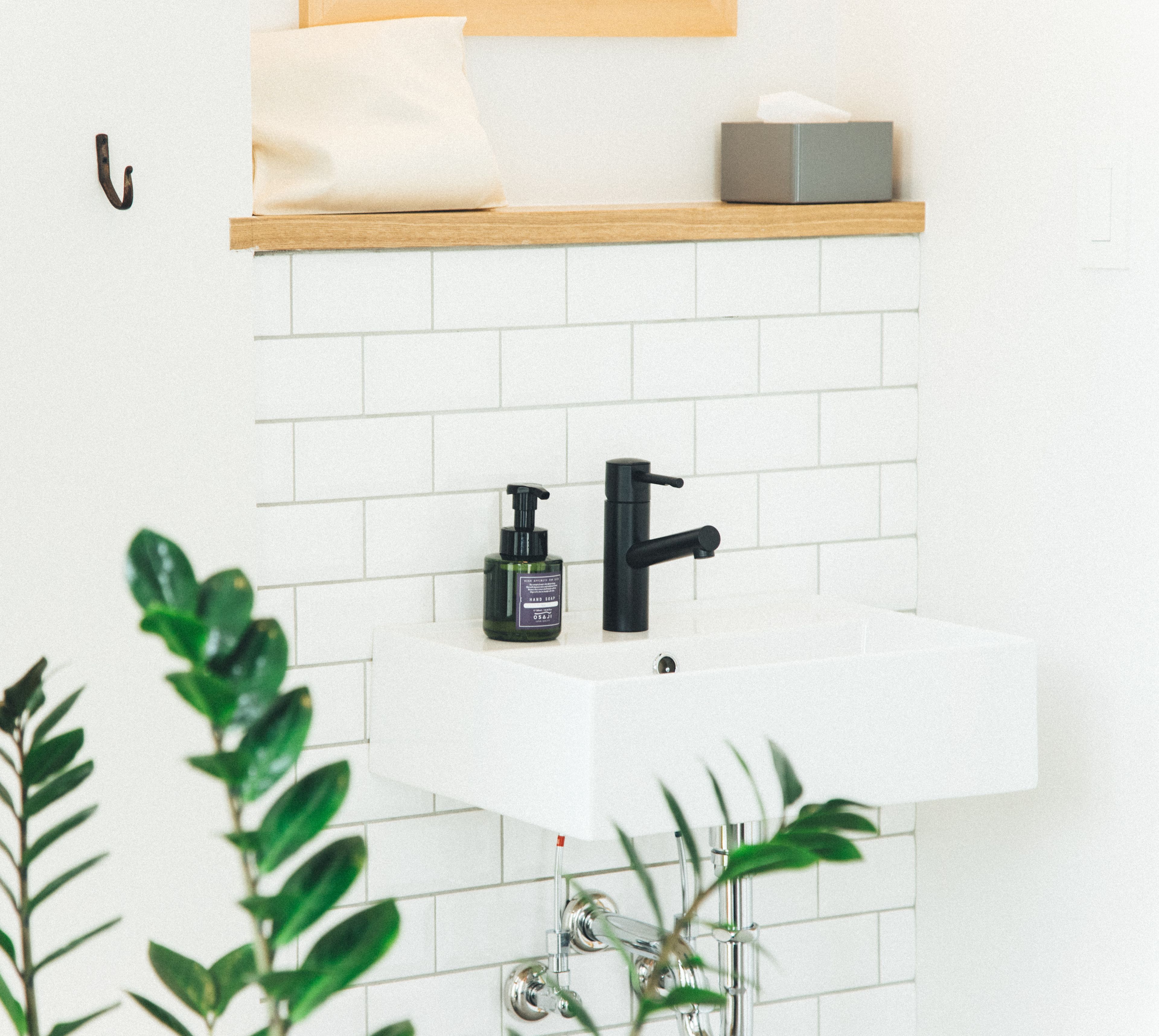 river view single with shared bathroom, non smoking | room amenity