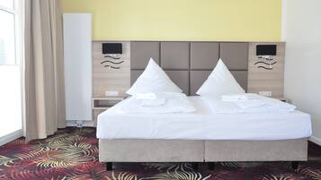 1 Schlafzimmer, Minibar, Zimmersafe, Schreibtisch