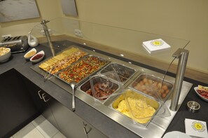 Desayuno buffet incluido todos los días