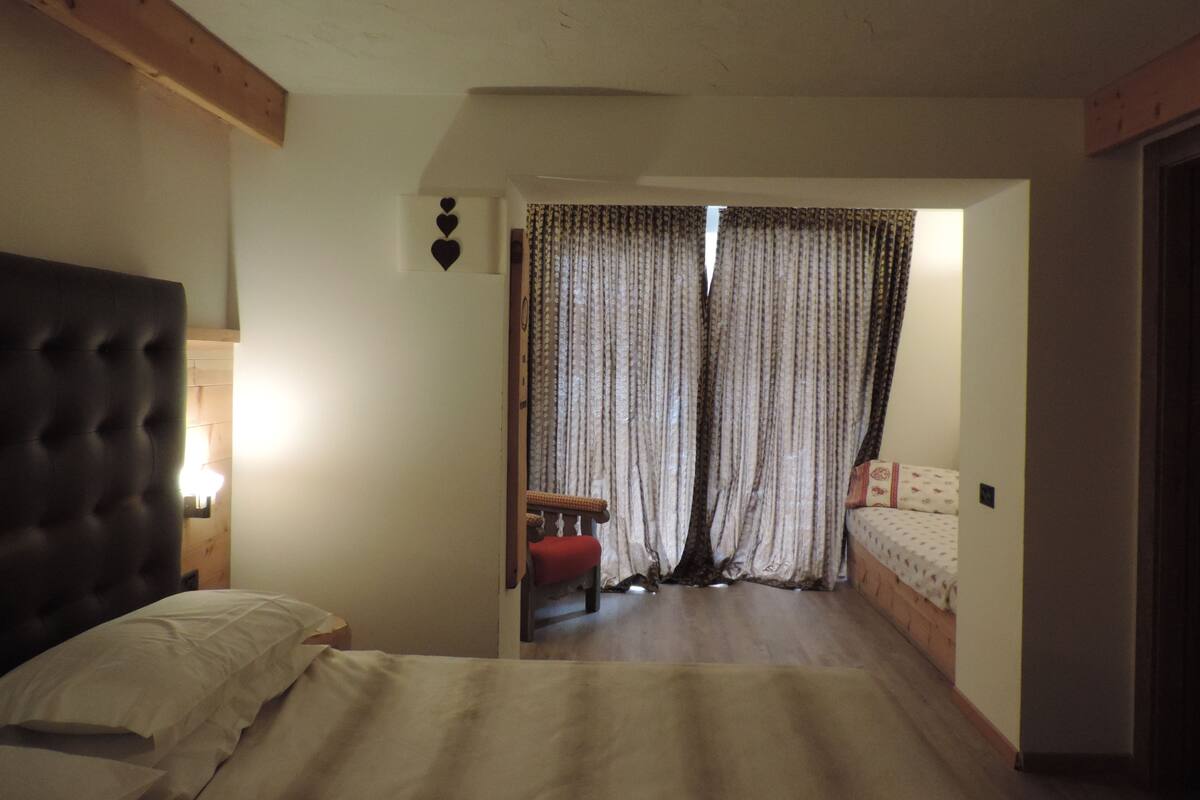 Triple Room, Mountain View (Rododendro)