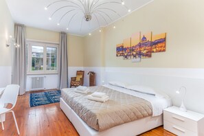 Studio, City View | Frette Italian sheets, premium bedding, pillow-top beds, desk - Maison Giulivia a San Pietro (Rome)