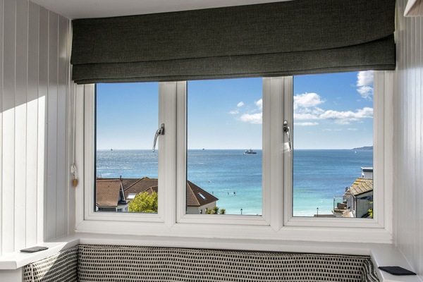 Superior Double Room, Ensuite, Sea View (Manacles Room)