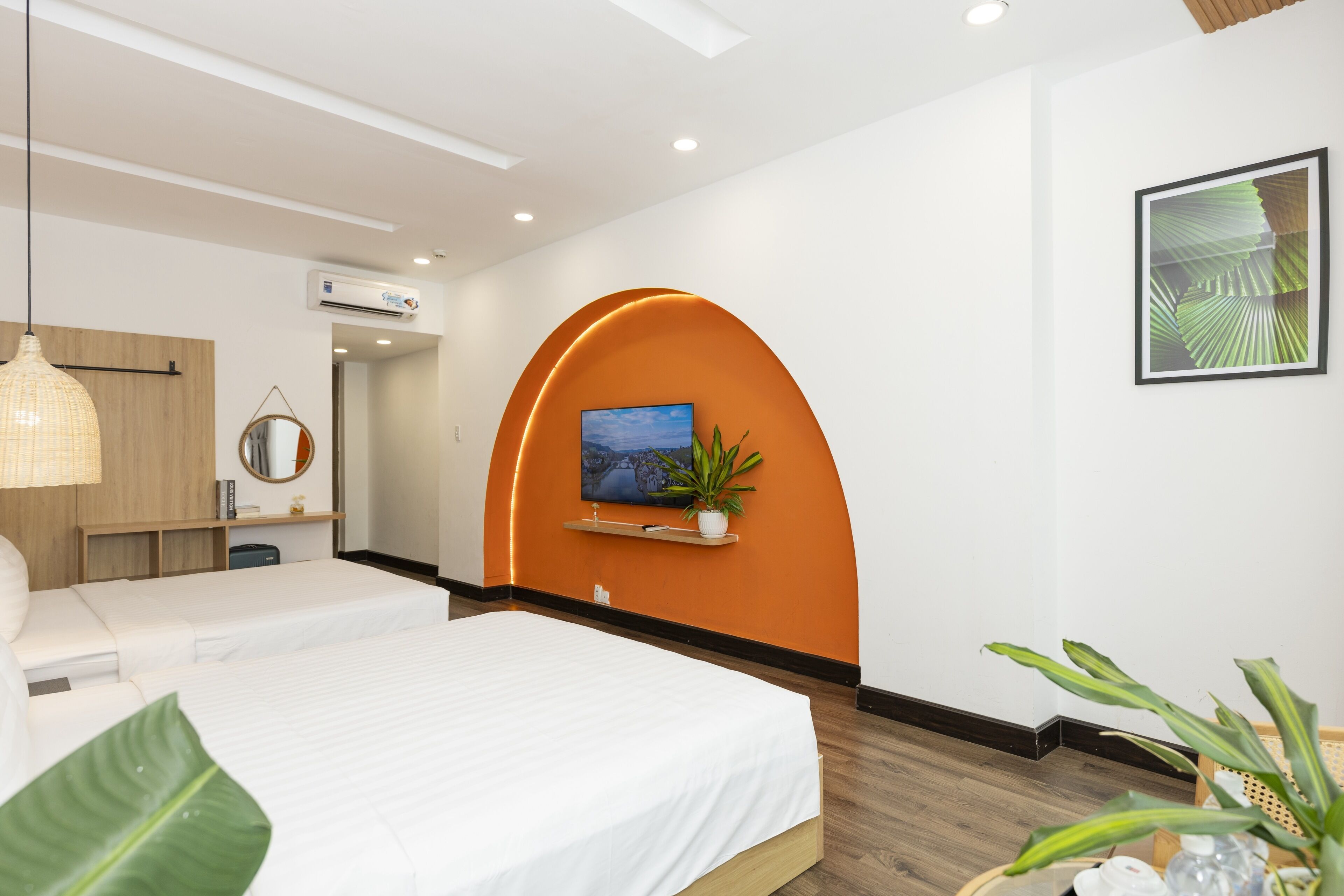 family room, city view | minibar, in-room safe, desk, blackout curtains