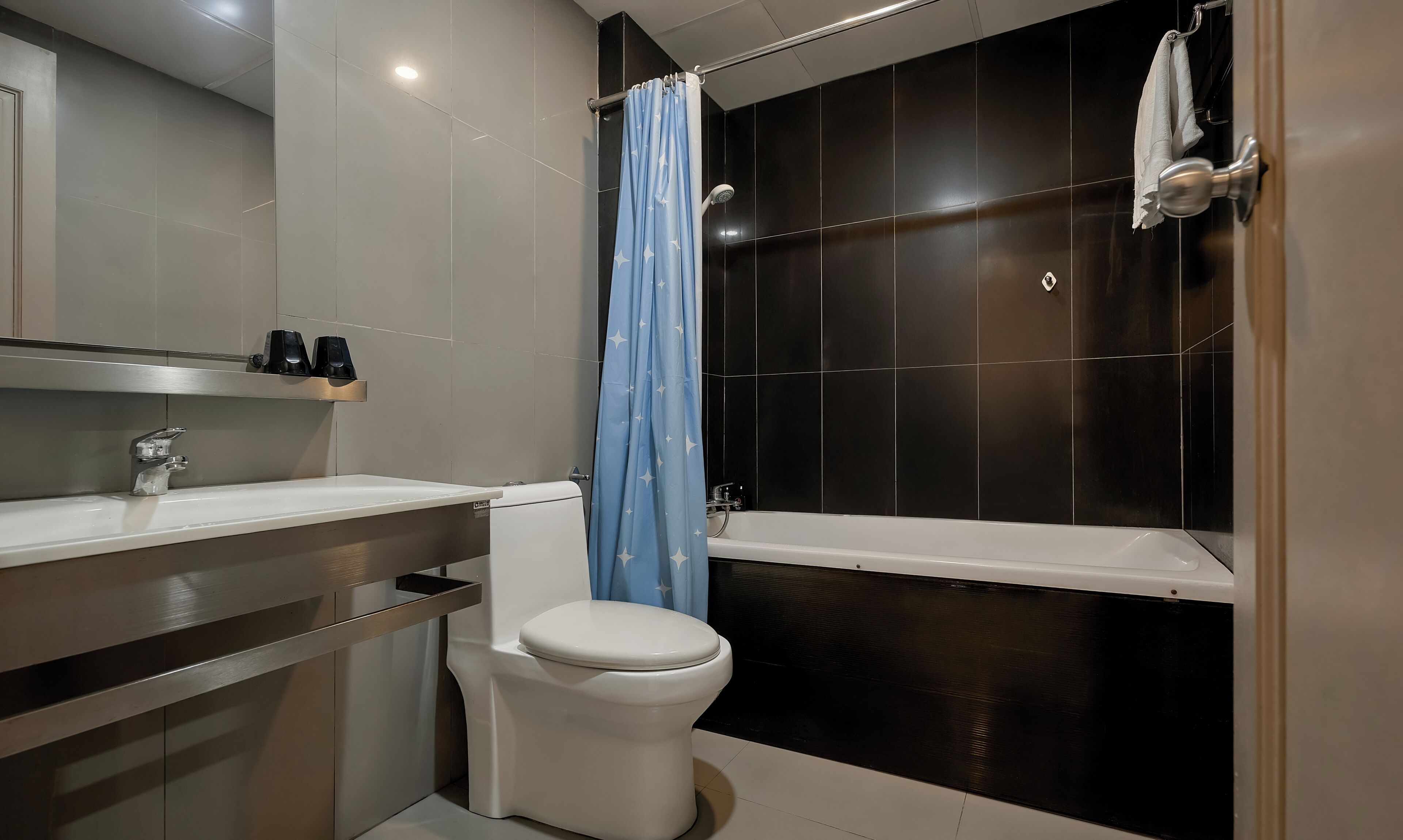 Photo - The One Premium Hotel