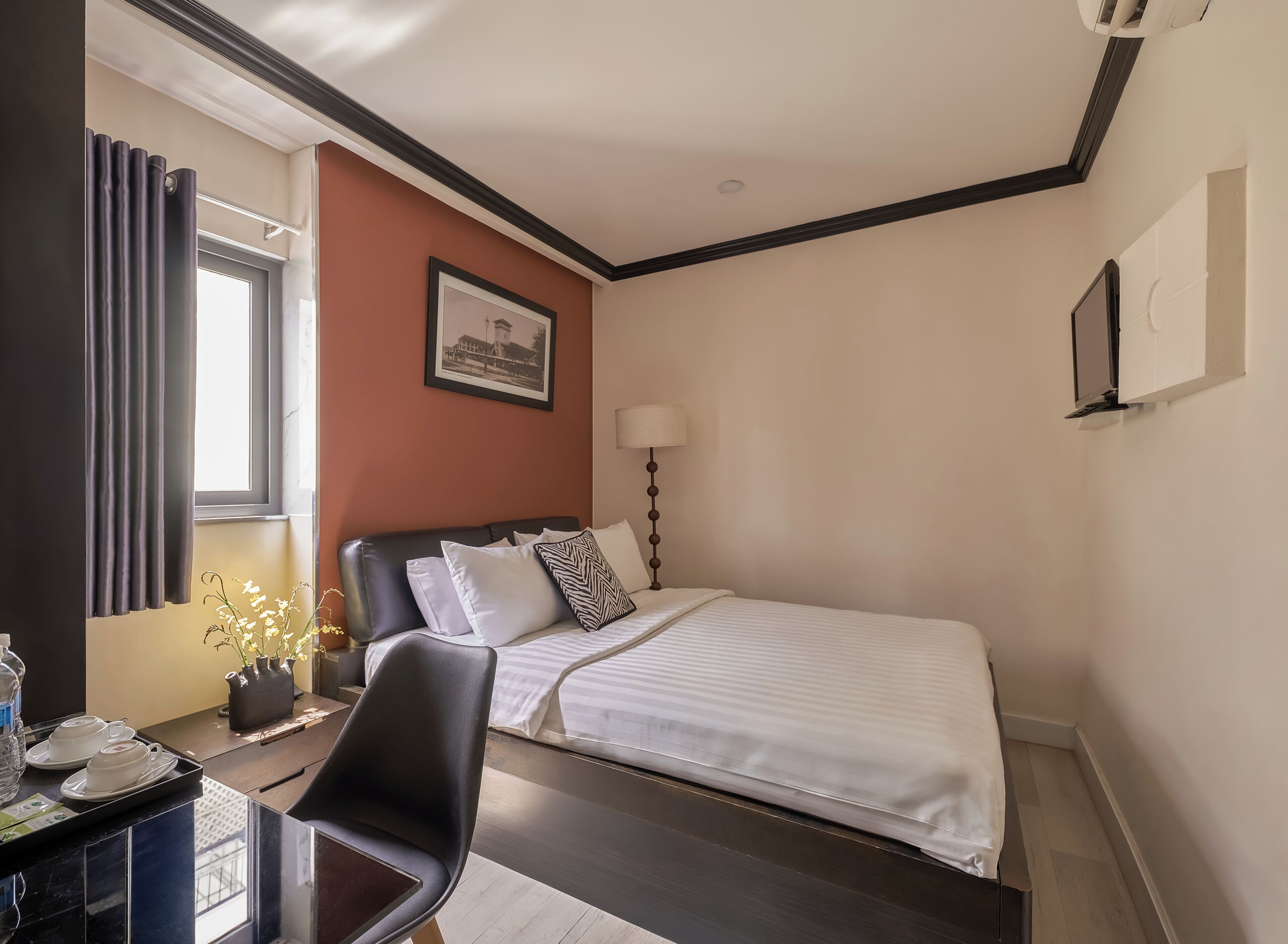 Superior Double Room | Minibar, in-room safe, desk, blackout curtains