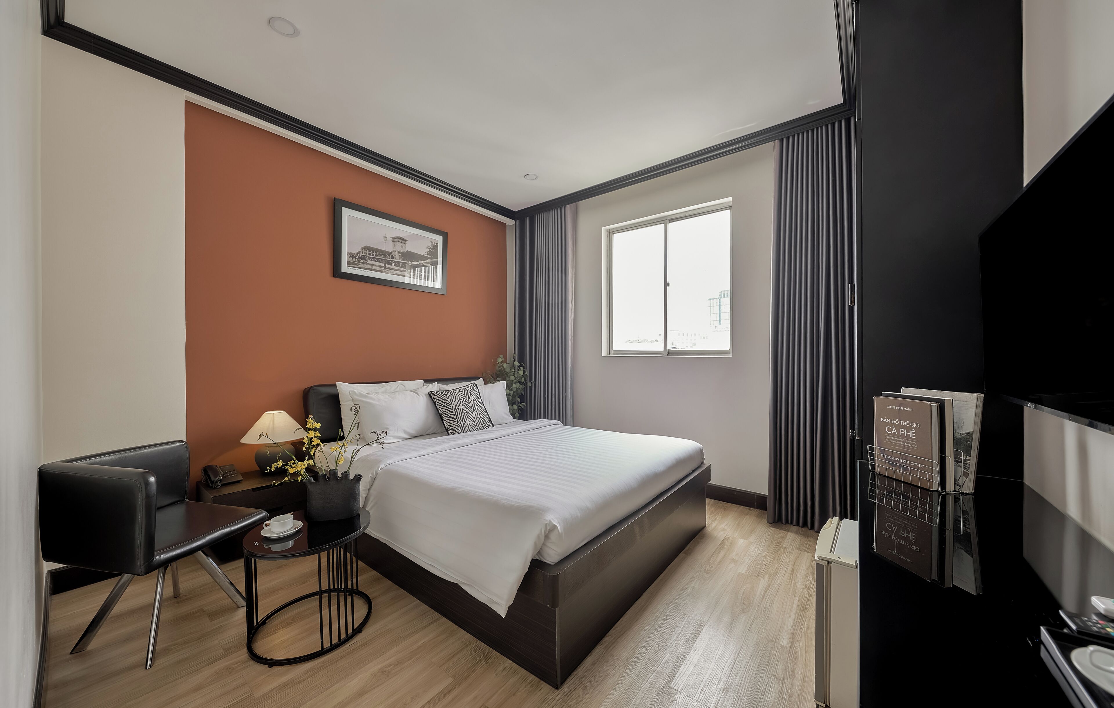 Deluxe Double Room (with Window) | Minibar, in-room safe, desk, blackout curtains