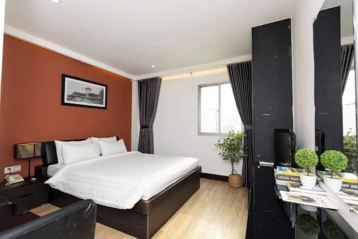 1 bedroom, minibar, in-room safe, desk