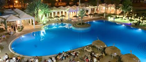 1 bedroom, minibar, in-room safe, blackout curtains