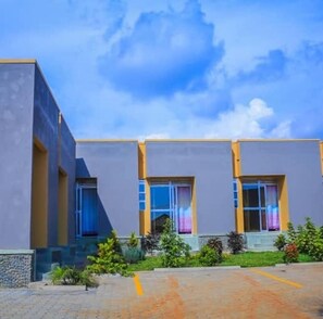 Bãi đậu xe tự phục vụ miễn phí 