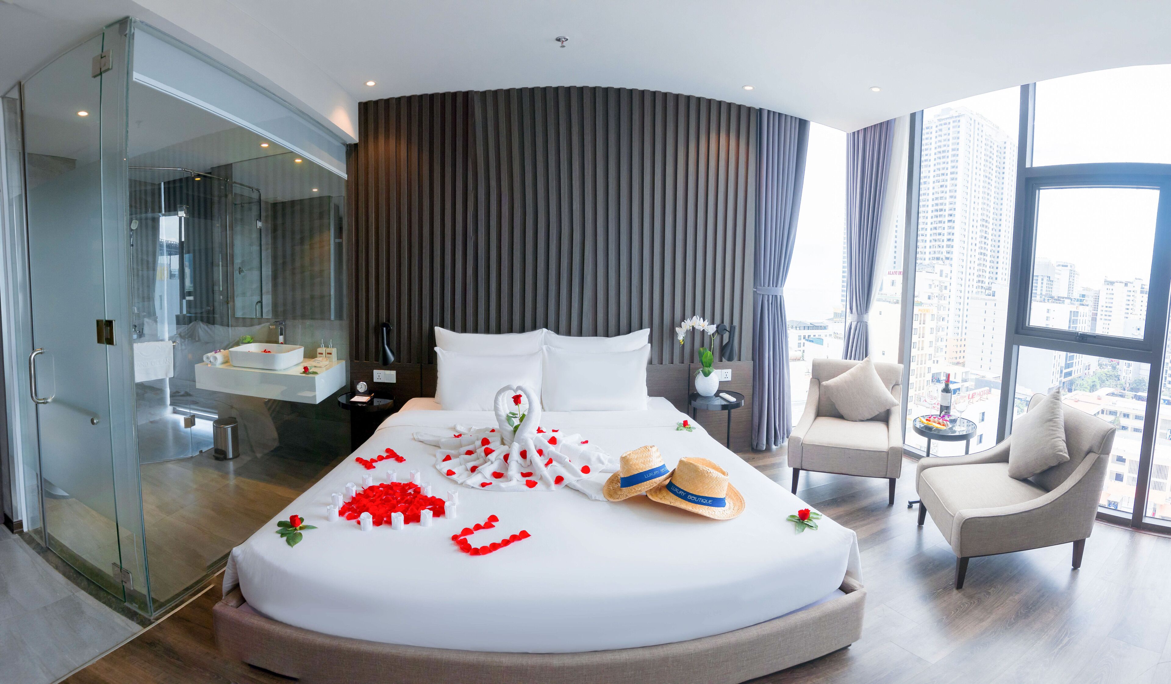 suite double ocean view | 1 bedroom, premium bedding, minibar, in-room safe