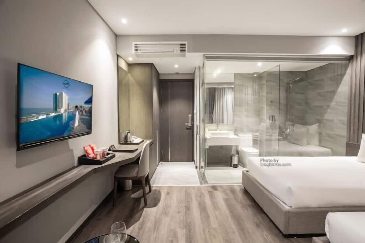 Premium bedding, minibar, in-room safe, individually decorated
