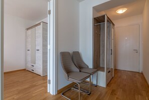Apartment, 1 Bedroom, Sea View | Living area